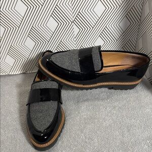 Halogen loafer‎ size 8 Halogen Emily Lug  Black and Gray felt Women's Loafers